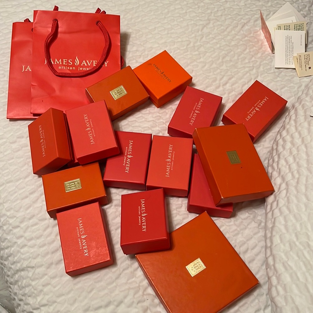 15 empty James Avery Boxes and 2 bags